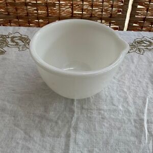 Vintage Glasbake for Sunbeam White Milk Glass Mixing Mixer Bowl with Spout‎